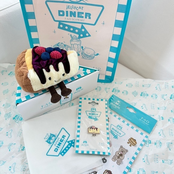 Jellycat FAO Schwarz NYC DINER EXCLUSIVE Crember Cheesecake 🔥🔥